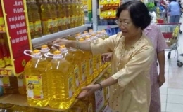 &Aacute;p thuế tự vệ 5% với dầu ăn nhập khẩu